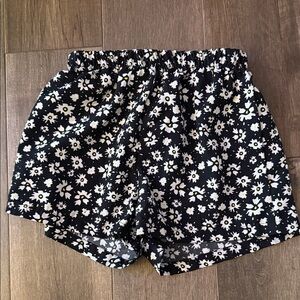 SHEIN Black Floral girls Shorts